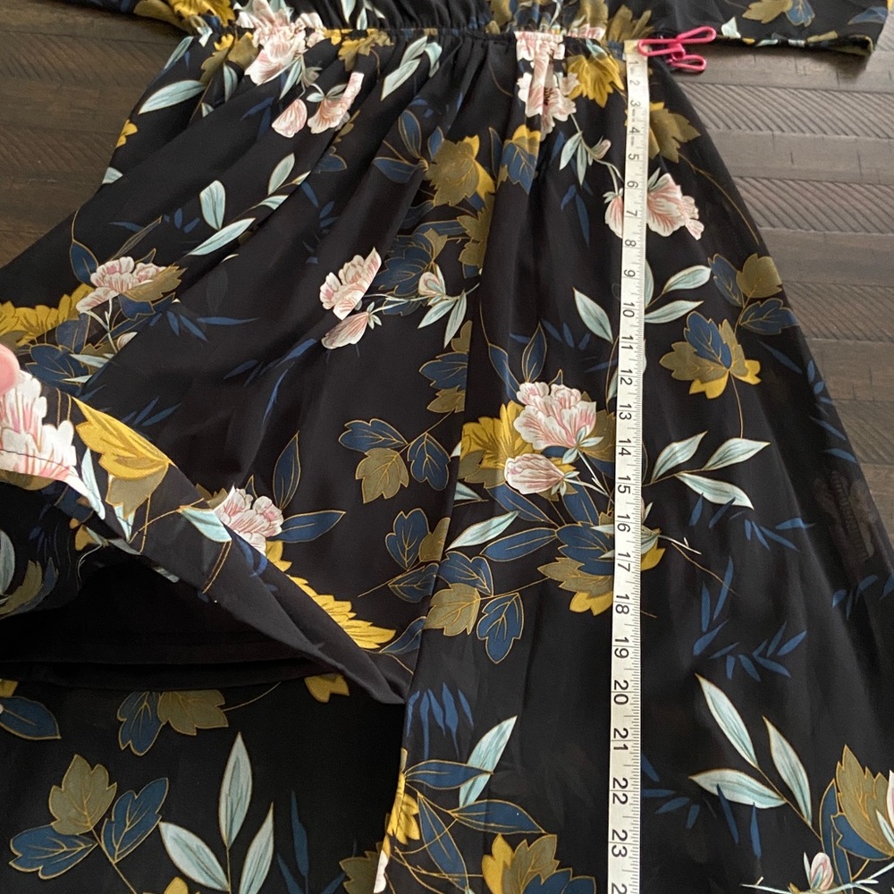 Baltic Born Black Floral Sheer Sleeve Dress, size M. This dress is gorgeous! - Picture 17 of 17